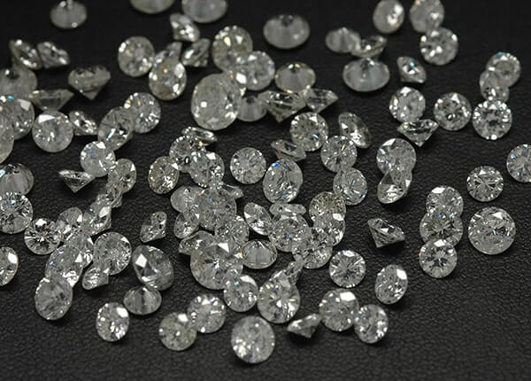メレダイヤの買取は『ホウショウダイヤモンド』へ。